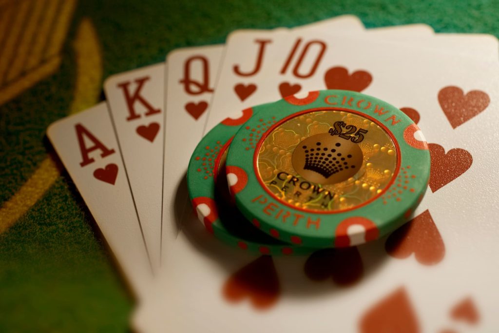 Senantiasa Menghadirkan Aneka Bentuk Taruhan Kartu Terlengkap Poker Online